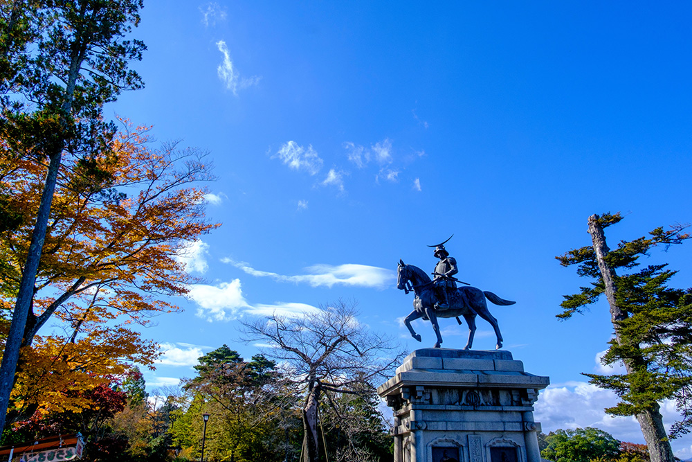 仙台：仙台城跡 (伊達政宗公騎馬像)